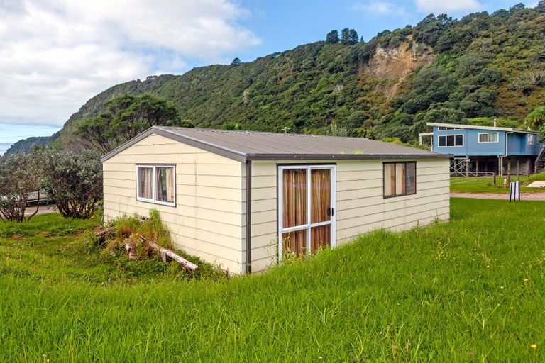 Photo of property in 10 Bolton Place, Hicks Bay, Tikitiki, 4087