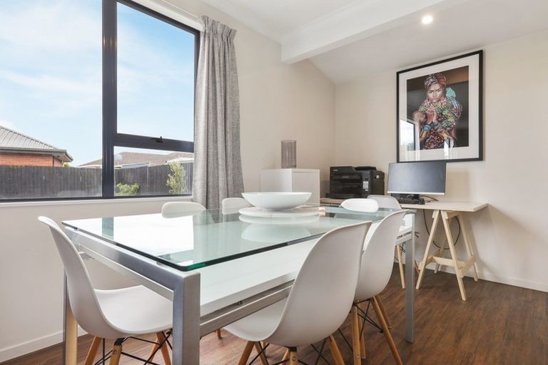 Photo of property in 124d Saint Johns Street, Bromley, Christchurch, 8062