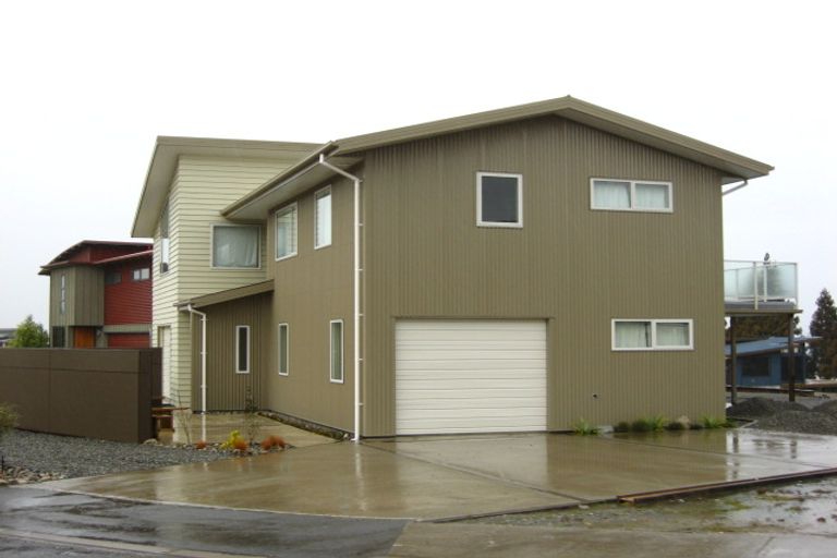 Photo of property in 103 Ahau Street, Moana, 7872