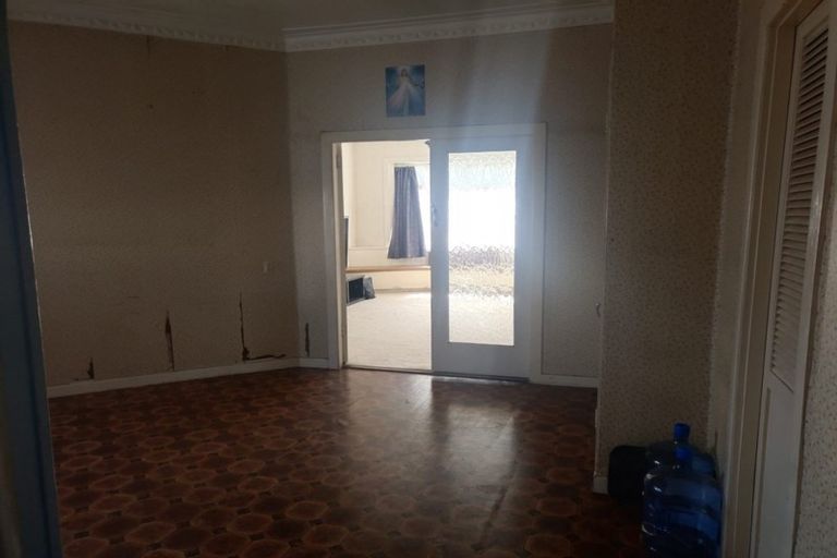 Photo of property in 129 Hall Avenue, Favona, Auckland, 2024