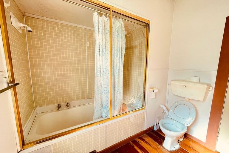 Photo of property in 32 Marne Road, Papakura, 2110