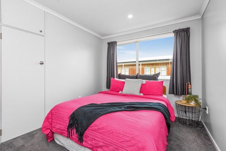 Photo of property in 37 O'dowd Road, Taradale, Napier, 4112