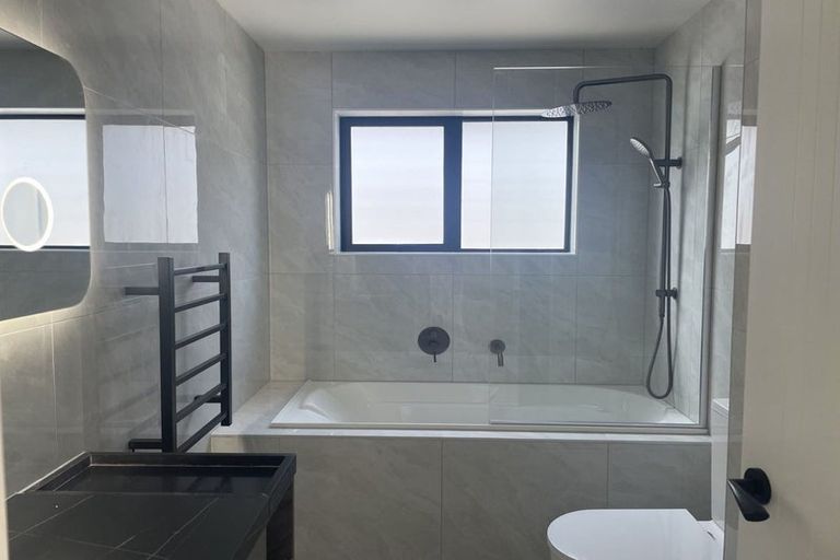 Photo of property in 25 Jandell Crescent, Bucklands Beach, Auckland, 2014