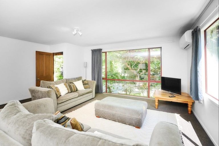 Photo of property in 5 Mcdonnell Road, Arrowtown, 9302