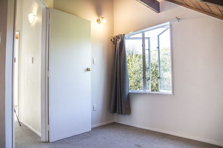 Photo of property in 26 Richards Avenue, Forrest Hill, Auckland, 0620