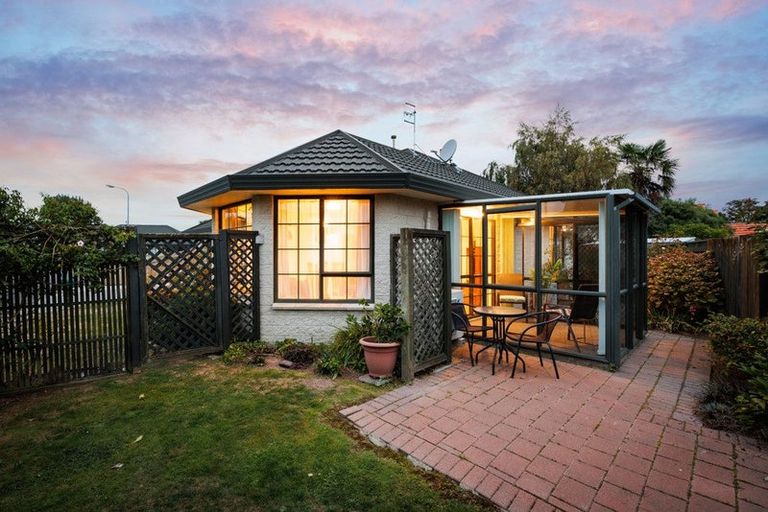Photo of property in 8/63 North Street, Palmerston North, 4410