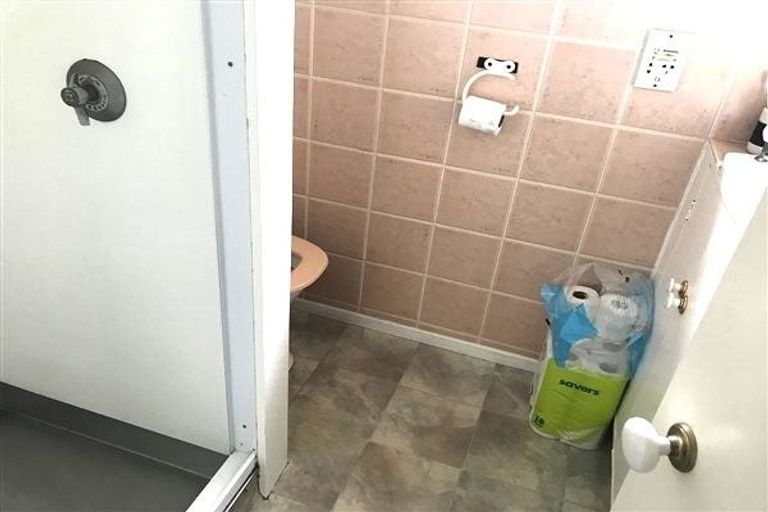 Photo of property in 1 Jarrett Court, Roslyn, Palmerston North, 4414