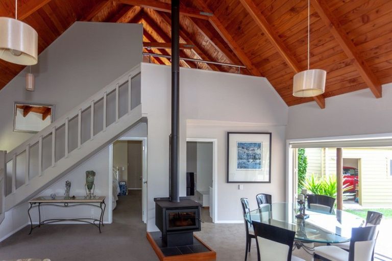 Photo of property in 127 Mckellar Place, Whangamata, 3620