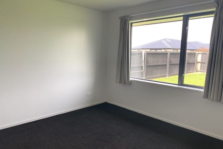 Photo of property in 52 Newman Road, Rolleston, 7614