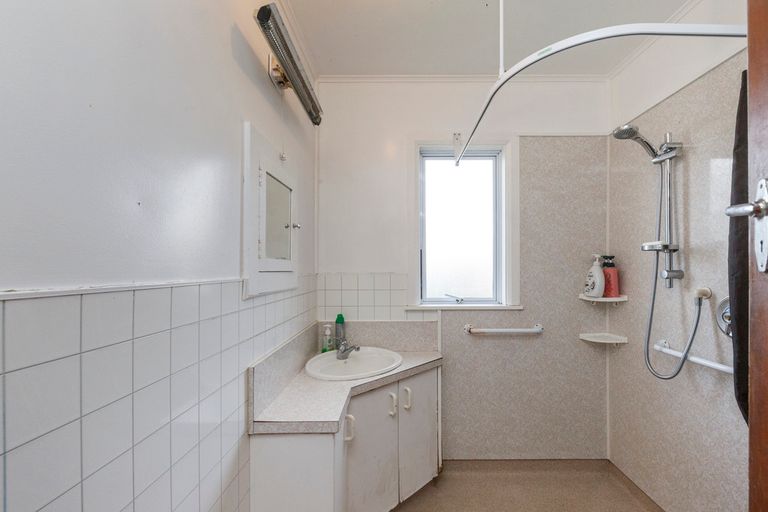 Photo of property in 5 Kipling Street, Roslyn, Palmerston North, 4414