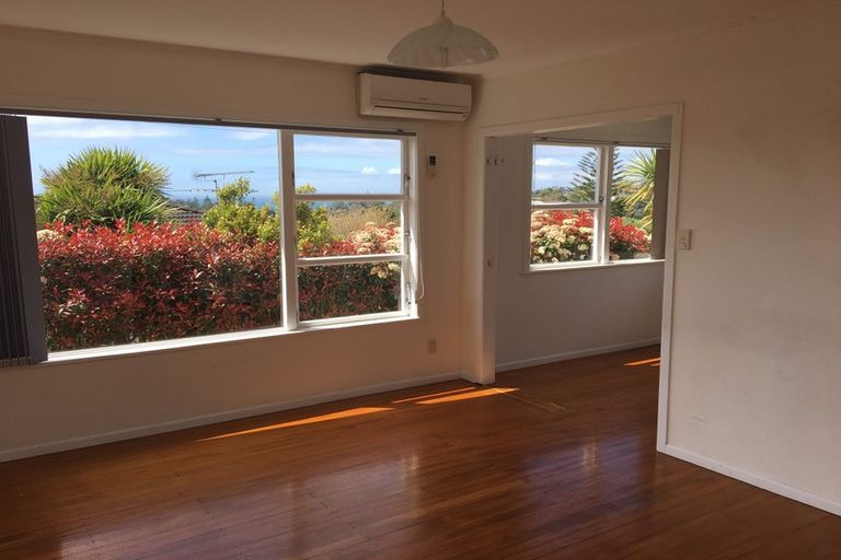 Photo of property in 63 Glamorgan Drive, Torbay, Auckland, 0630