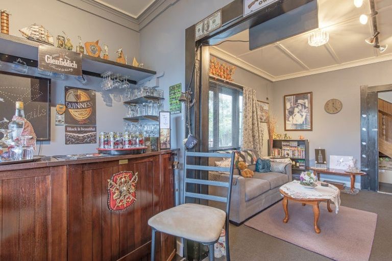 Photo of property in 33 Abbotsford Road, Waipawa, 4210