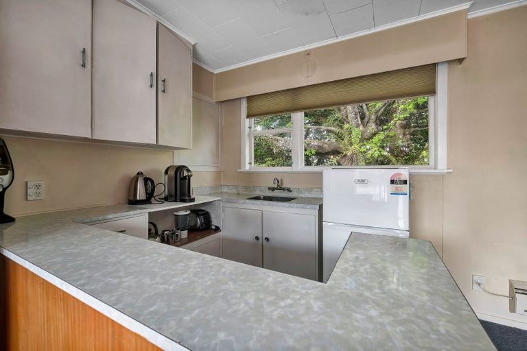 Photo of property in 3 Surrey Street, Stratford, 4332