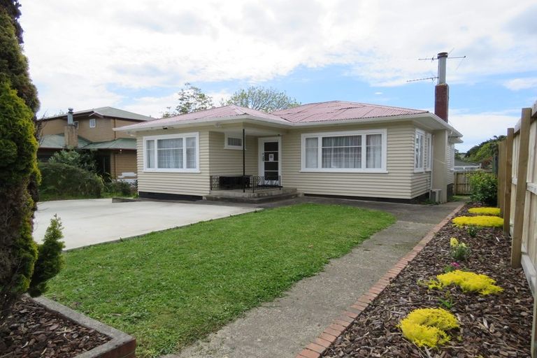 Photo of property in 11 Fenton Street, Papatoetoe, Auckland, 2025