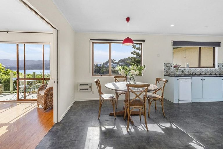 Photo of property in 11 The Anchorage, Whitby, Porirua, 5024