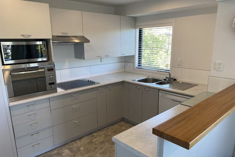 Photo of property in Gloucester Towers, 13/28 Gloucester Street, Christchurch Central, Christchurch, 8013