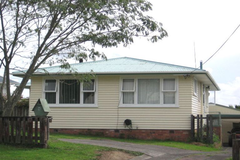 Photo of property in 4 Statesman Street, Henderson, Auckland, 0612