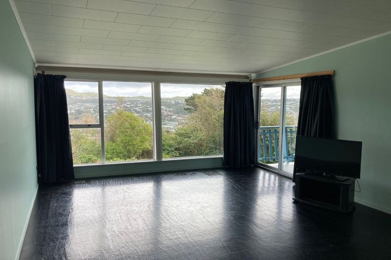 Photo of property in 48-50 Chesterton Street, Johnsonville, Wellington, 6037