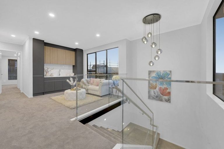 Photo of property in 14 Alluvial Street, Flat Bush, 2019
