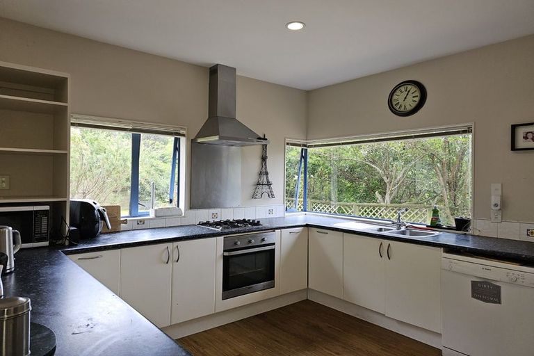 Photo of property in 7 Lanyon Place, Whitby, Porirua, 5024