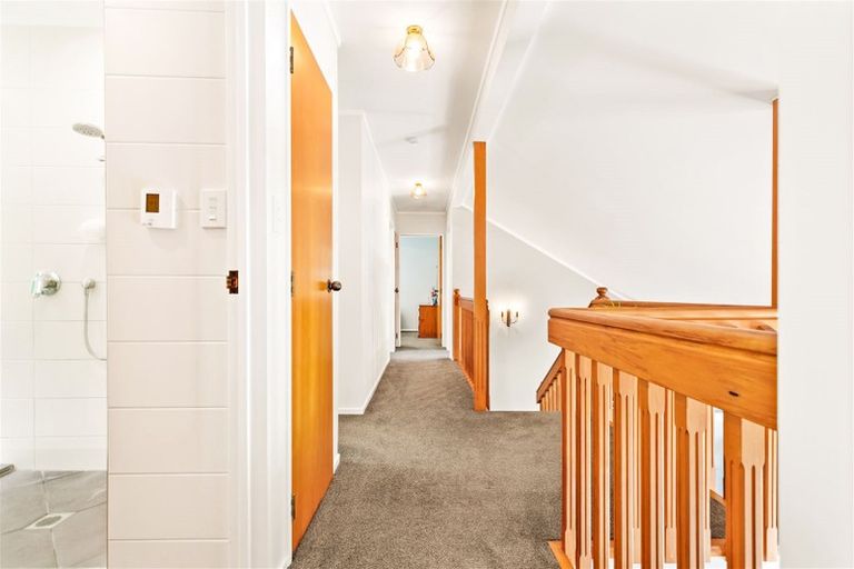 Photo of property in 43c Taioma Crescent, Te Atatu Peninsula, Auckland, 0610