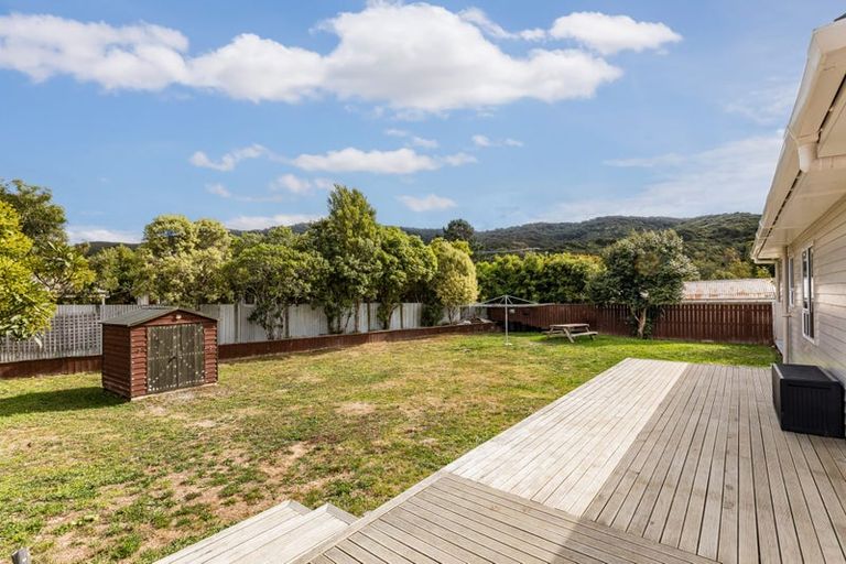 Photo of property in 42 Wood Street, Wainuiomata, Lower Hutt, 5014