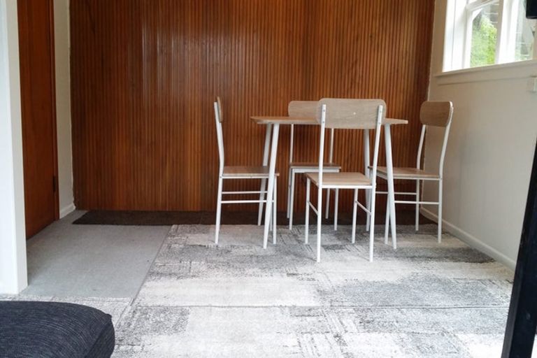 Photo of property in 75 Todman Street, Brooklyn, Wellington, 6021