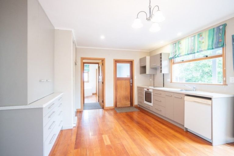 Photo of property in 4 Milson Line, Roslyn, Palmerston North, 4414