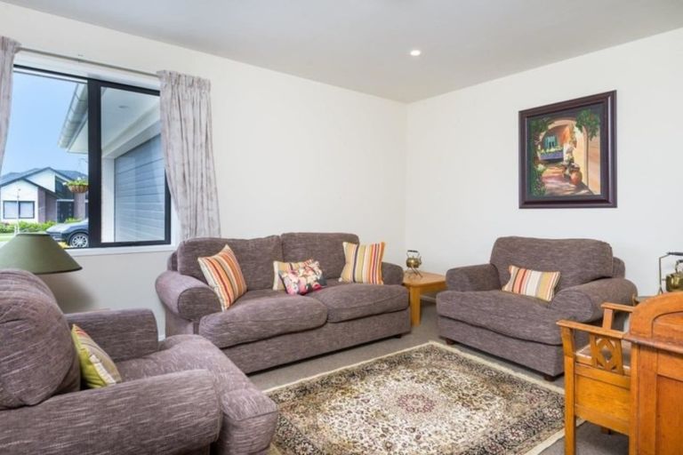 Photo of property in 26 Jelas Drive, Riverhead, 0820