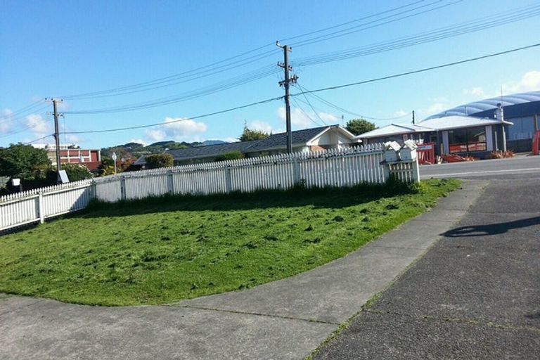 Photo of property in 52 Kapiti Road, Paraparaumu, 5032
