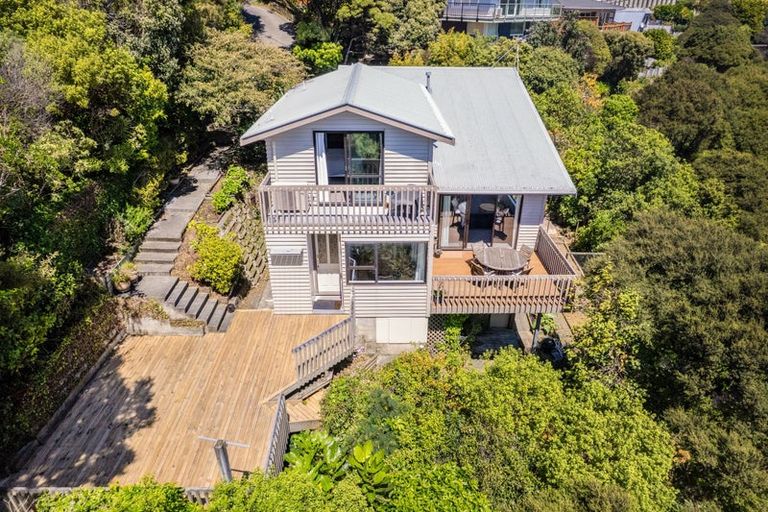 Photo of property in 4 Kahu Road, Paremata, Porirua, 5024