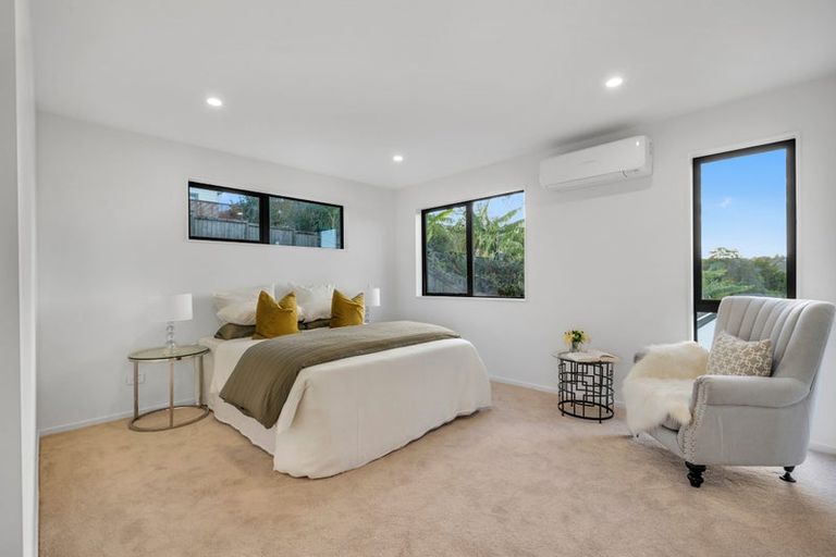 Photo of property in 60a Powrie Street, Glenfield, Auckland, 0629