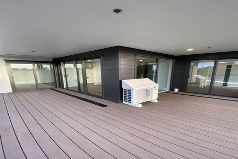Photo of property in 307/3 Kaipiho Lane, Albany, Auckland, 0632