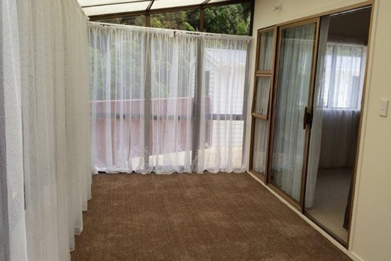 Photo of property in 8 Harold Grove, Stokes Valley, Lower Hutt, 5019