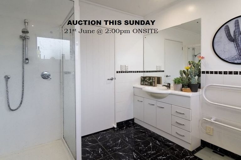 Photo of property in 7 San Vito Place, Henderson, Auckland, 0612