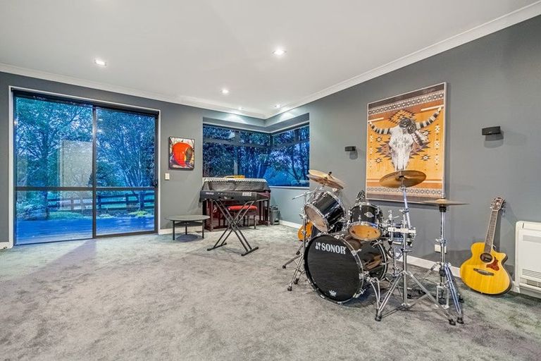 Photo of property in 11 Kingscliff Rise, Dairy Flat, Albany, 0792
