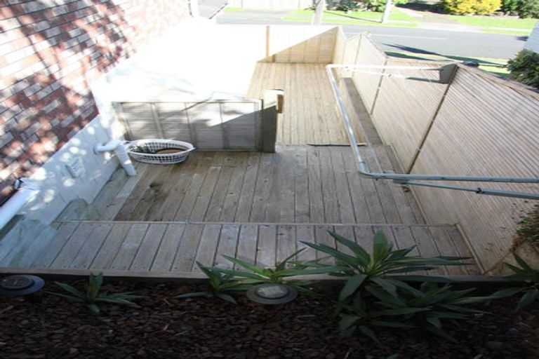 Photo of property in 21 Cardiff Road, Pakuranga, Auckland, 2010