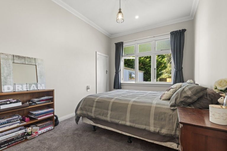 Photo of property in 8 Walton Street, Bulls, 4818