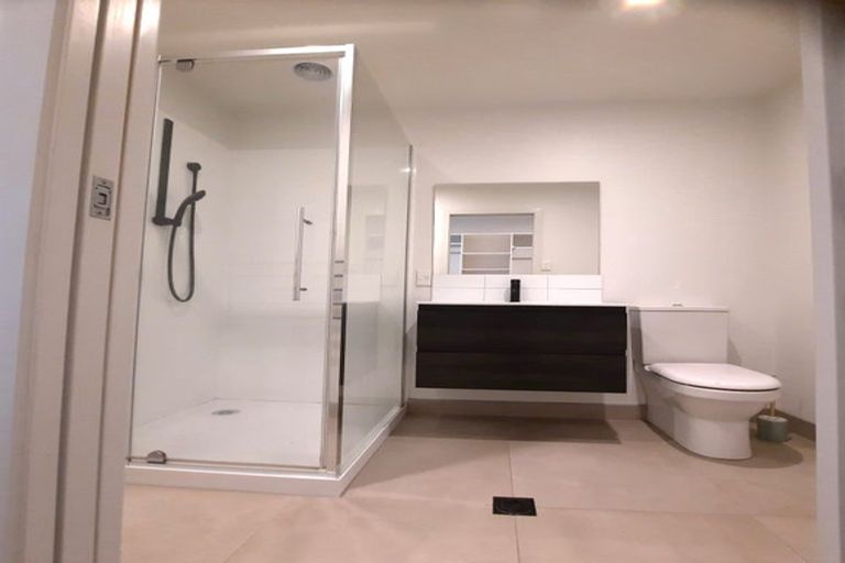 Photo of property in 4/60 Hayfield Way, Karaka, Papakura, 2580