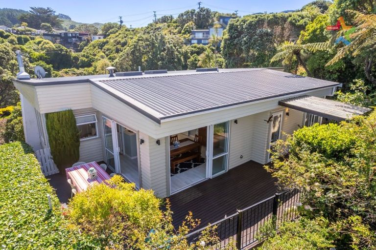 Photo of property in 30 Korokoro Road, Korokoro, Lower Hutt, 5012