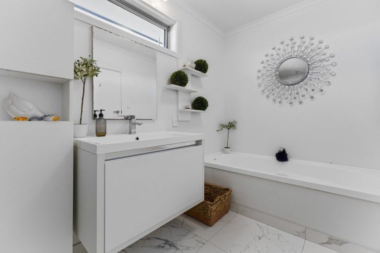 Photo of property in 48 Browne Street, Waitara, 4320