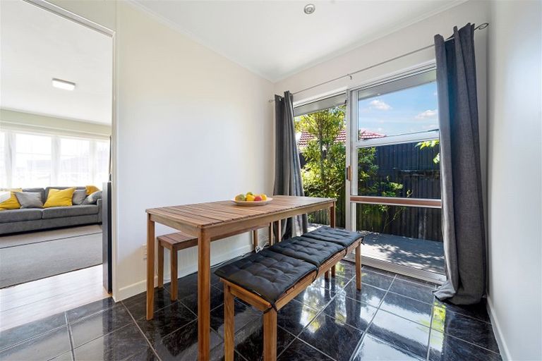 Photo of property in 93 Smythe Road, Henderson, Auckland, 0612