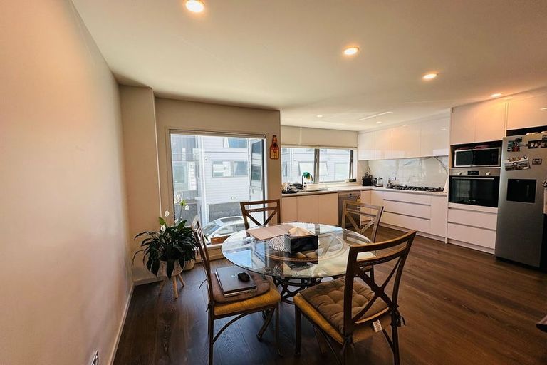 Photo of property in 2/1a Halsey Road, Manurewa, Auckland, 2102