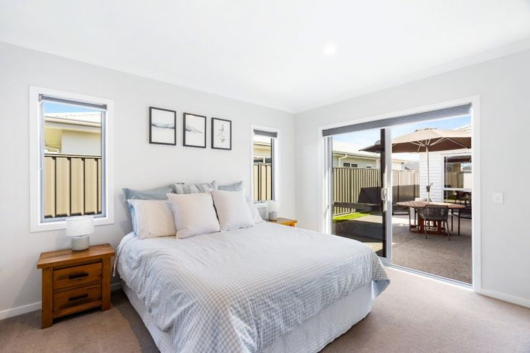 Photo of property in 22 Young Place, Taradale, Napier, 4112