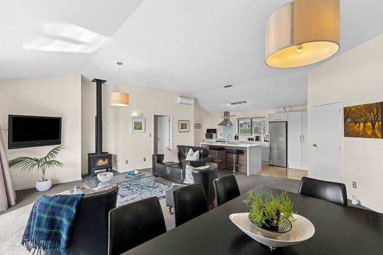 Photo of property in 4 Daniels Terrace, Wanaka, 9305