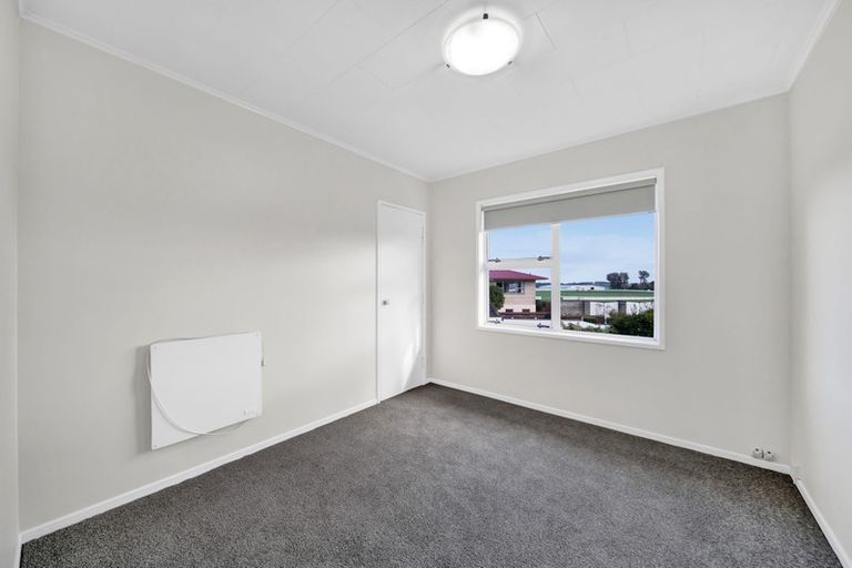 Photo of property in 1 Williams Avenue, Hawera, 4610