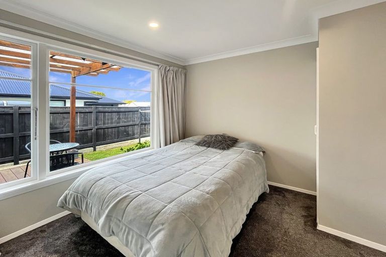 Photo of property in 4 Bristol Crescent, Roslyn, Palmerston North, 4414