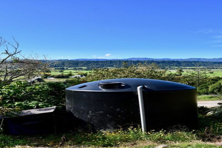 Photo of property in 6 Arapito Road, Karamea, 7893