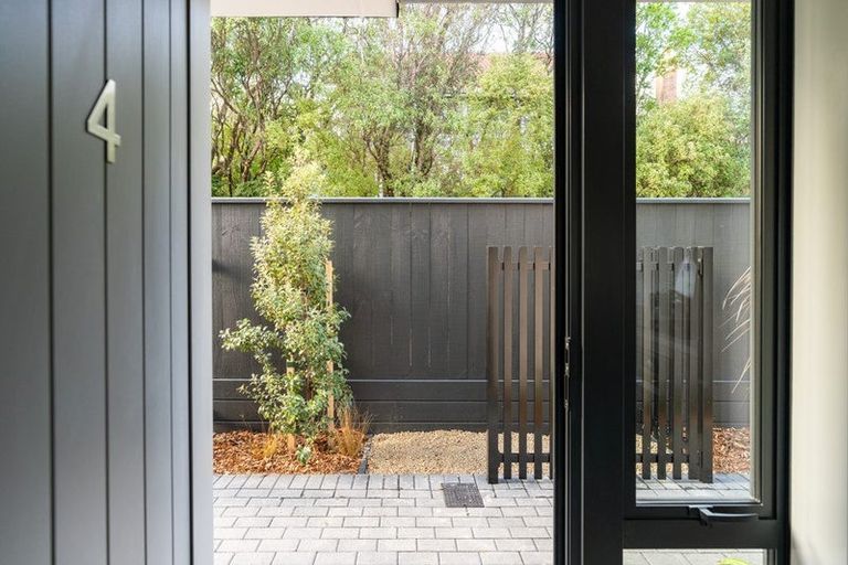 Photo of property in 32 Kaihuia Street, Northland, Wellington, 6012