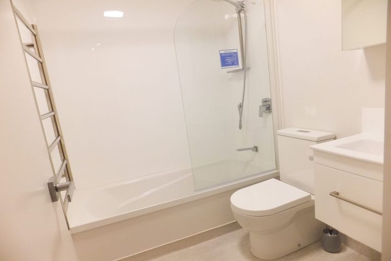 Photo of property in Vedado Apartments, 204/41u Hopper Street, Mount Cook, Wellington, 6011